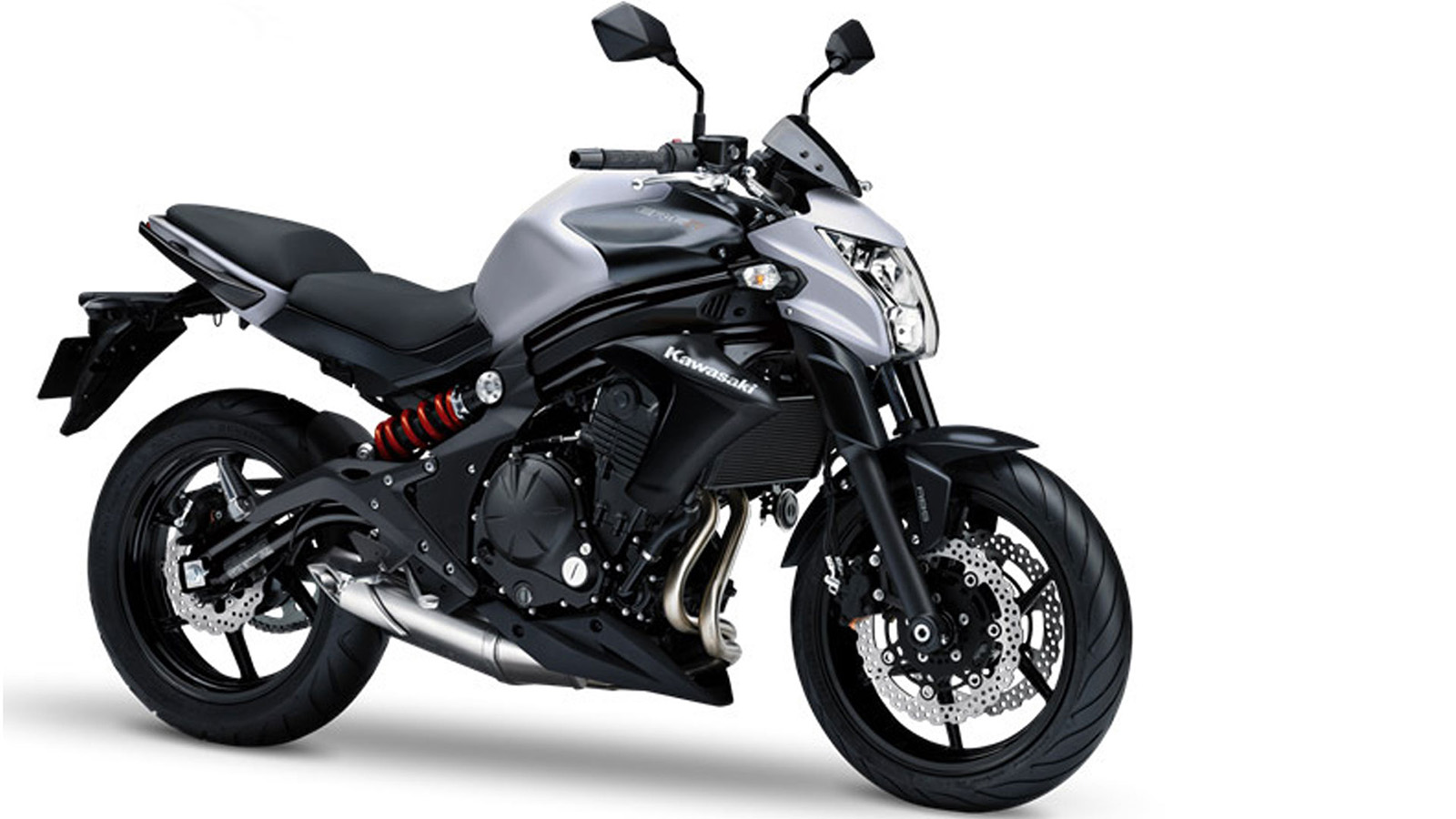 MT07問世以前,ER6N可是眾多騎士一圓紅牌夢的入門車款。