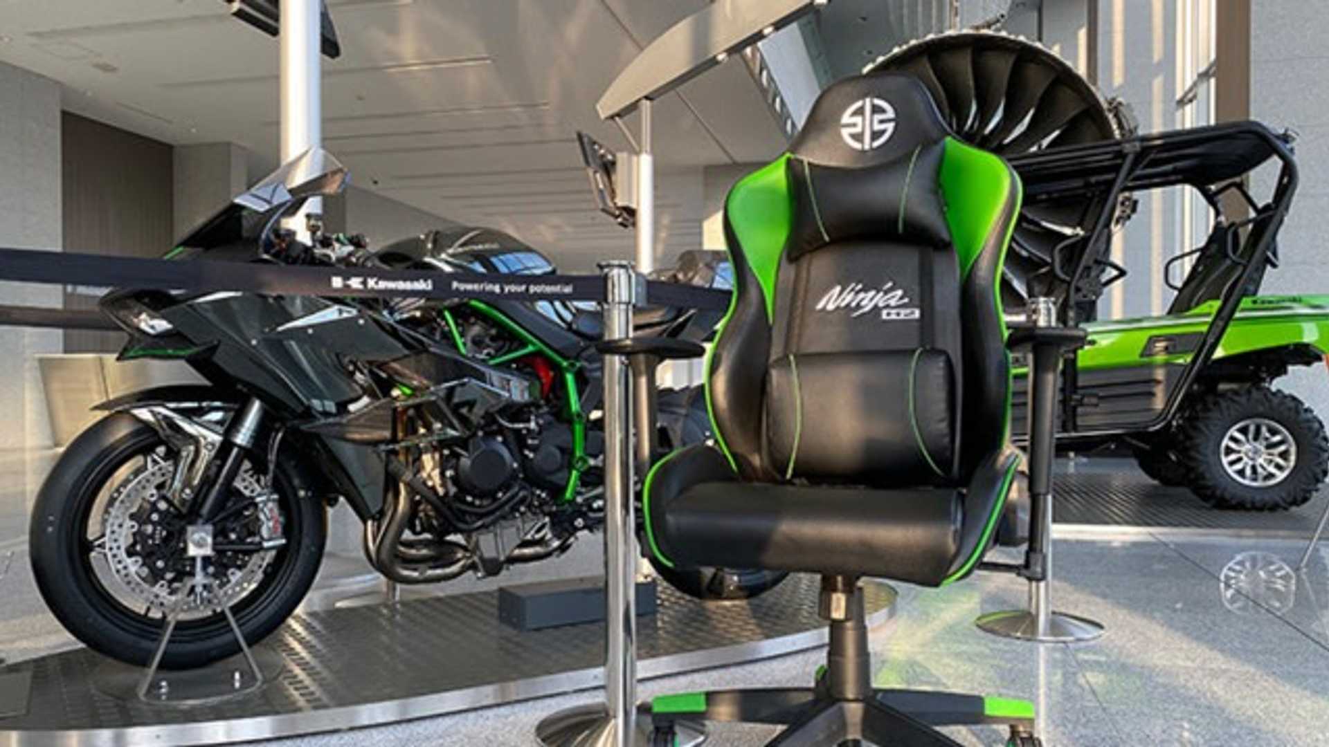 KAWASAKI與Contieaks合作推出Ninja H2電競椅
