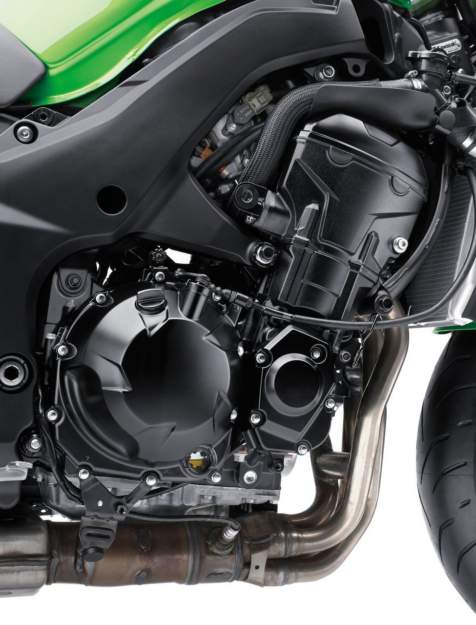 動力源自於Z1000，飽滿的低轉扭力與廣闊的動力平原，創造出優異的動力性能