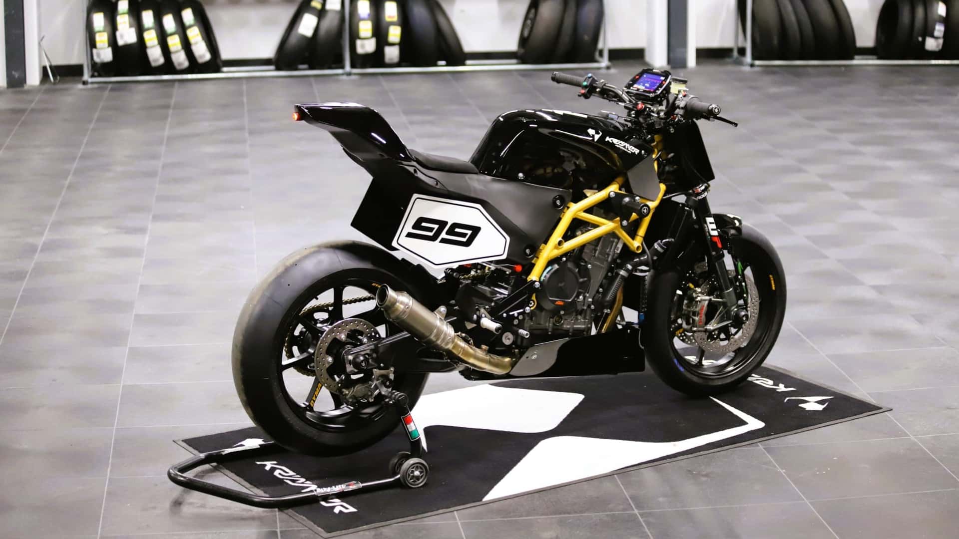 Kramer與Bagoros Performance合作推出Super Hooligan Concept