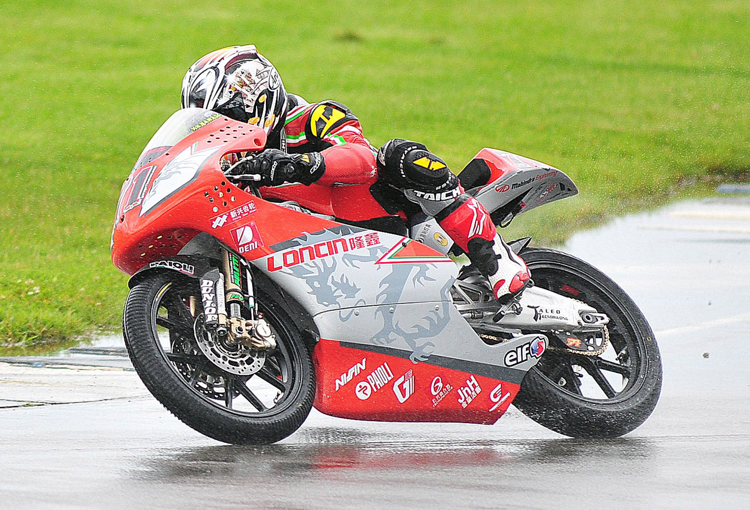 另一個中國車廠隆鑫也曾贊助過Moto3