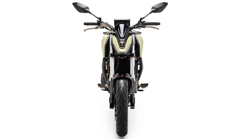 N250、N300從正面看上去,有種Ducati跟Yamaha混血的感受