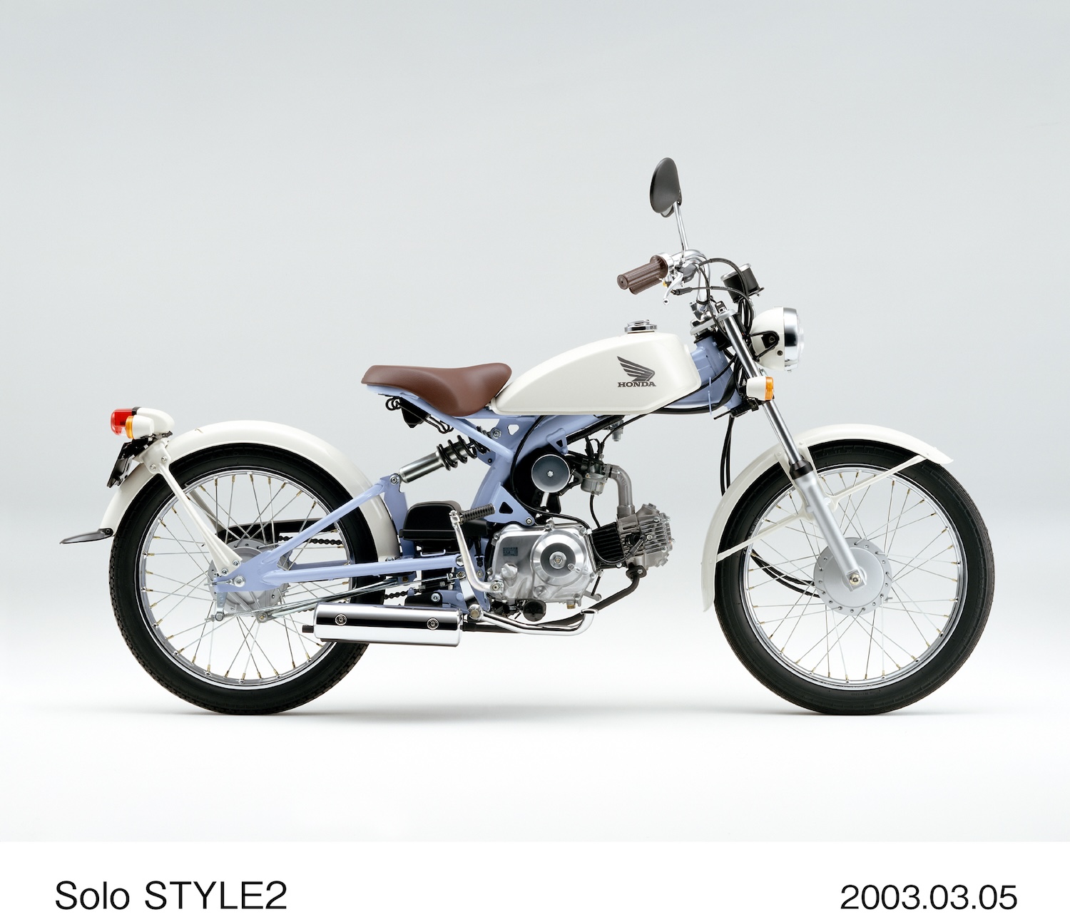 2003年Honda推出的奇特50c.c.小車Solo!