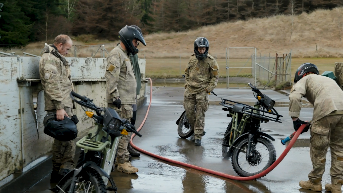 少了引擎複雜的結構,對於後勤補給的需求也大大降低