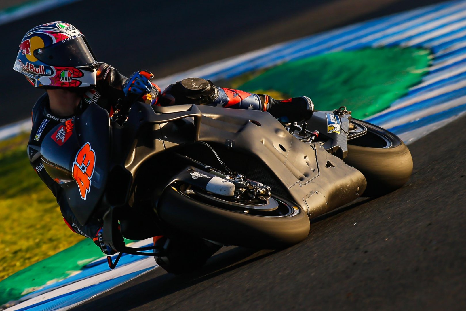 「但今年他讓我非常驚艷!他一直在努力!」