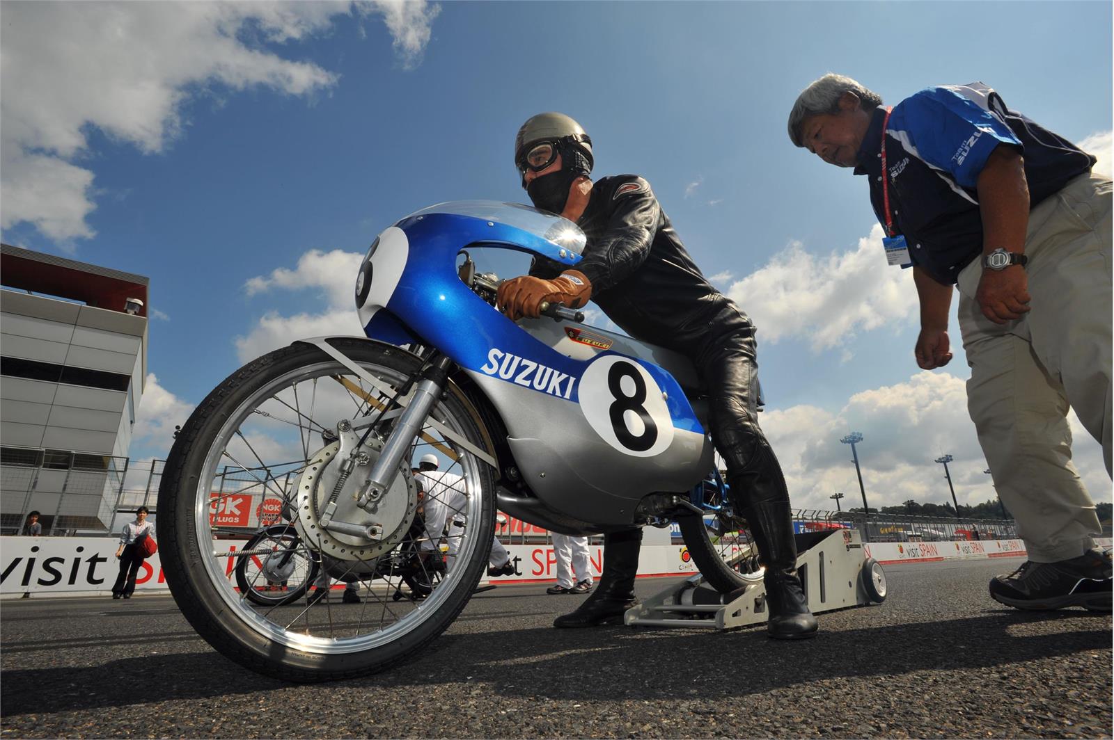 Mitsuo Ito為SUZUKI抱回多項冠軍獎杯