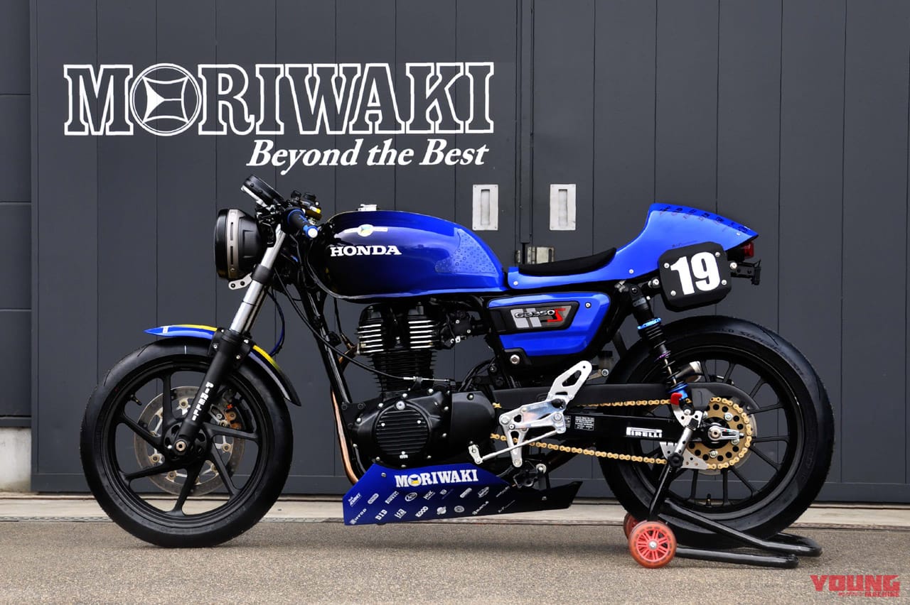 前後輪改為相同的17吋輕量化輪圈，搭配PIRELLI SUPERCORSA V3輪胎