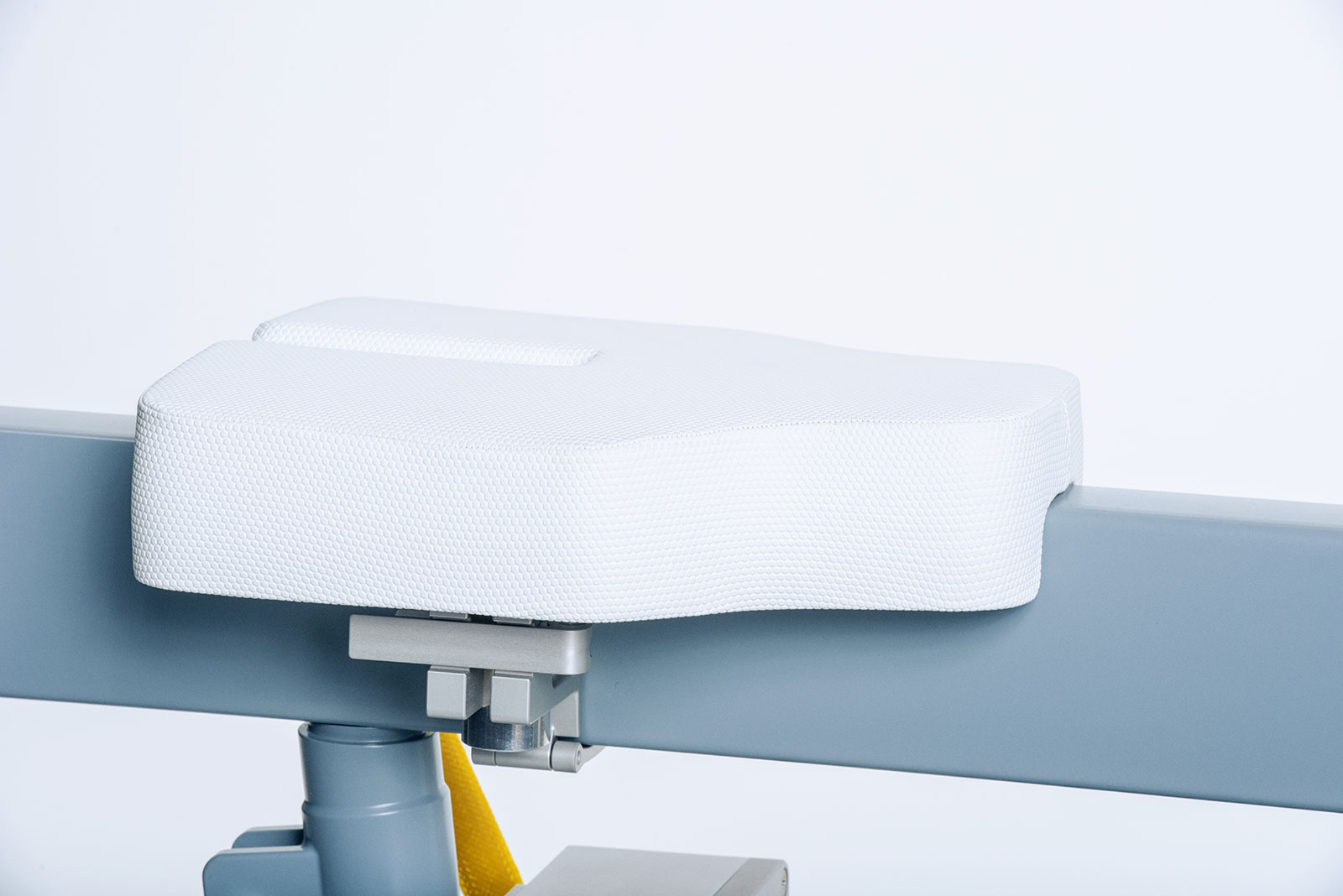 這個坐墊的設計,看來對於舒適度的要求並不太高