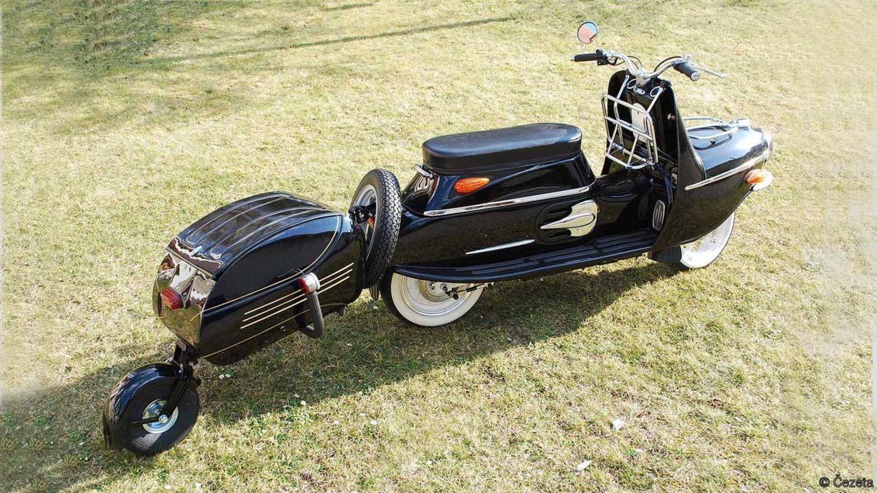 02型充飽電後最遠可行駛150 km,搭配原廠電池拖車配件後更能延伸至240 km