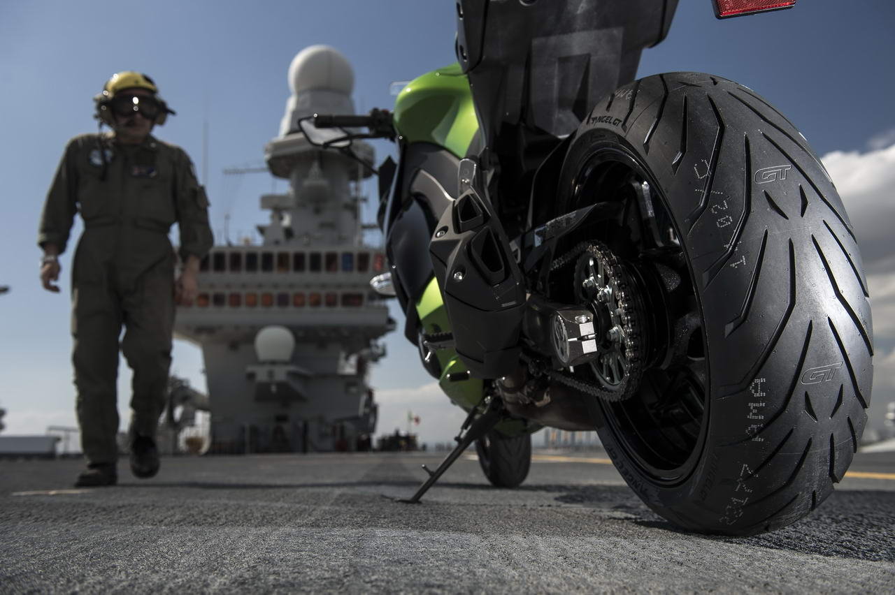 倍耐力目前的運動休旅胎旗艦Angle GT。