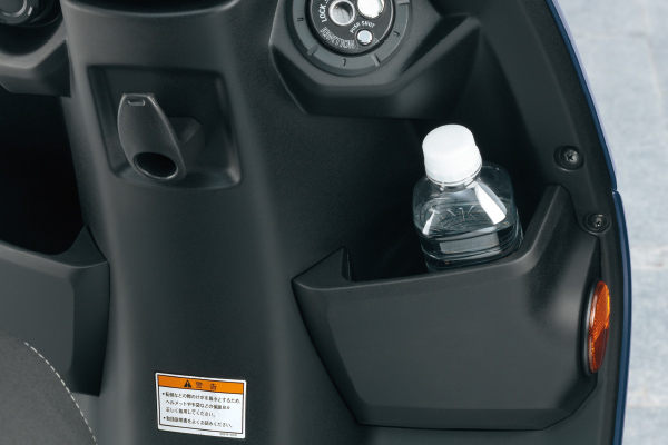 可以放水瓶的前置物空間相當重要