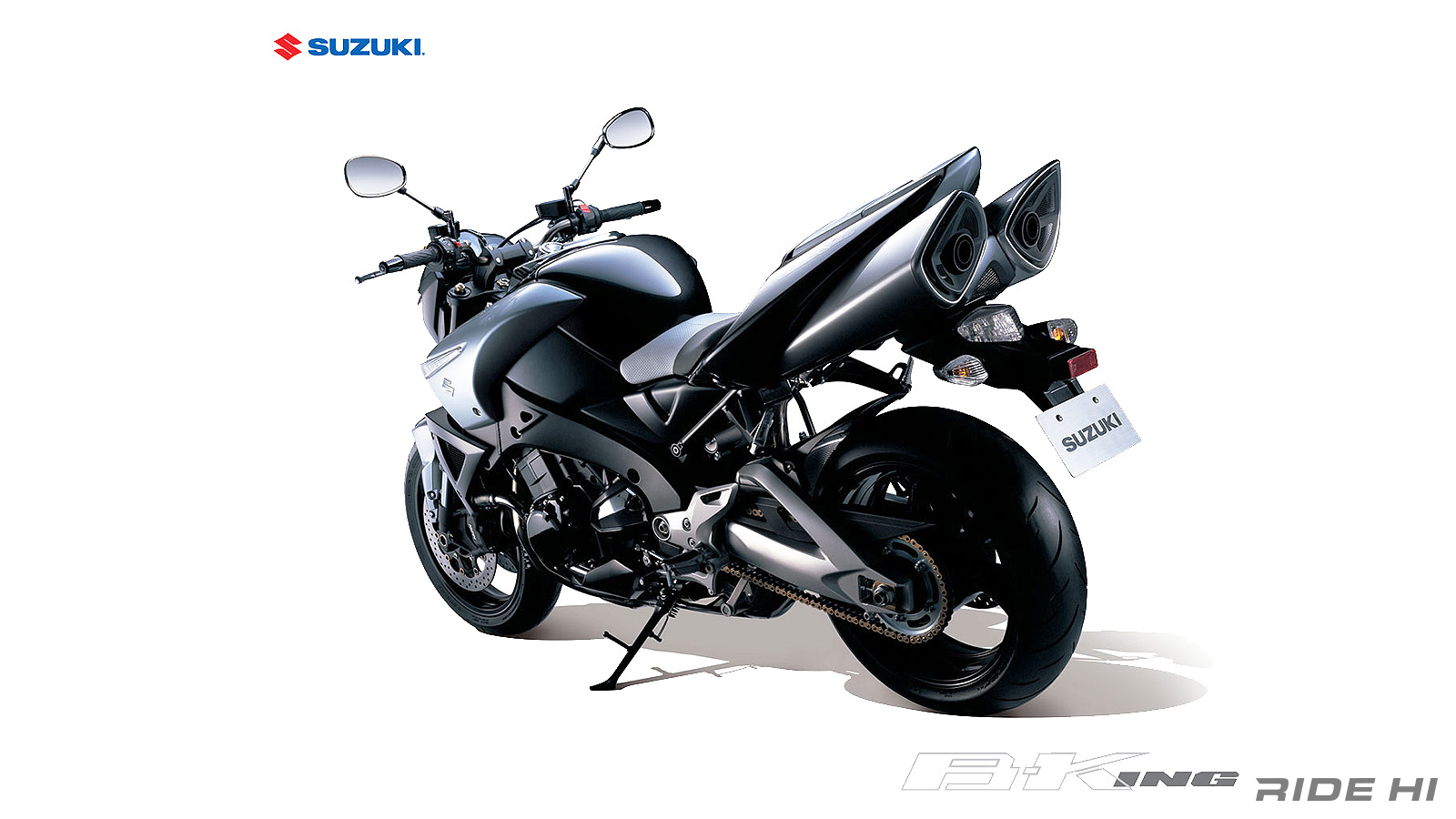 超浮誇的排氣管設計被保留了下來