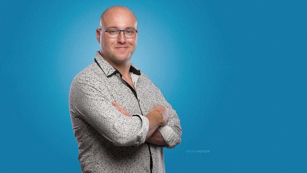 公司主理人Michael Fragomeni 是一位電學工程師,之前也曾擔任過直線加速賽車的駕駛