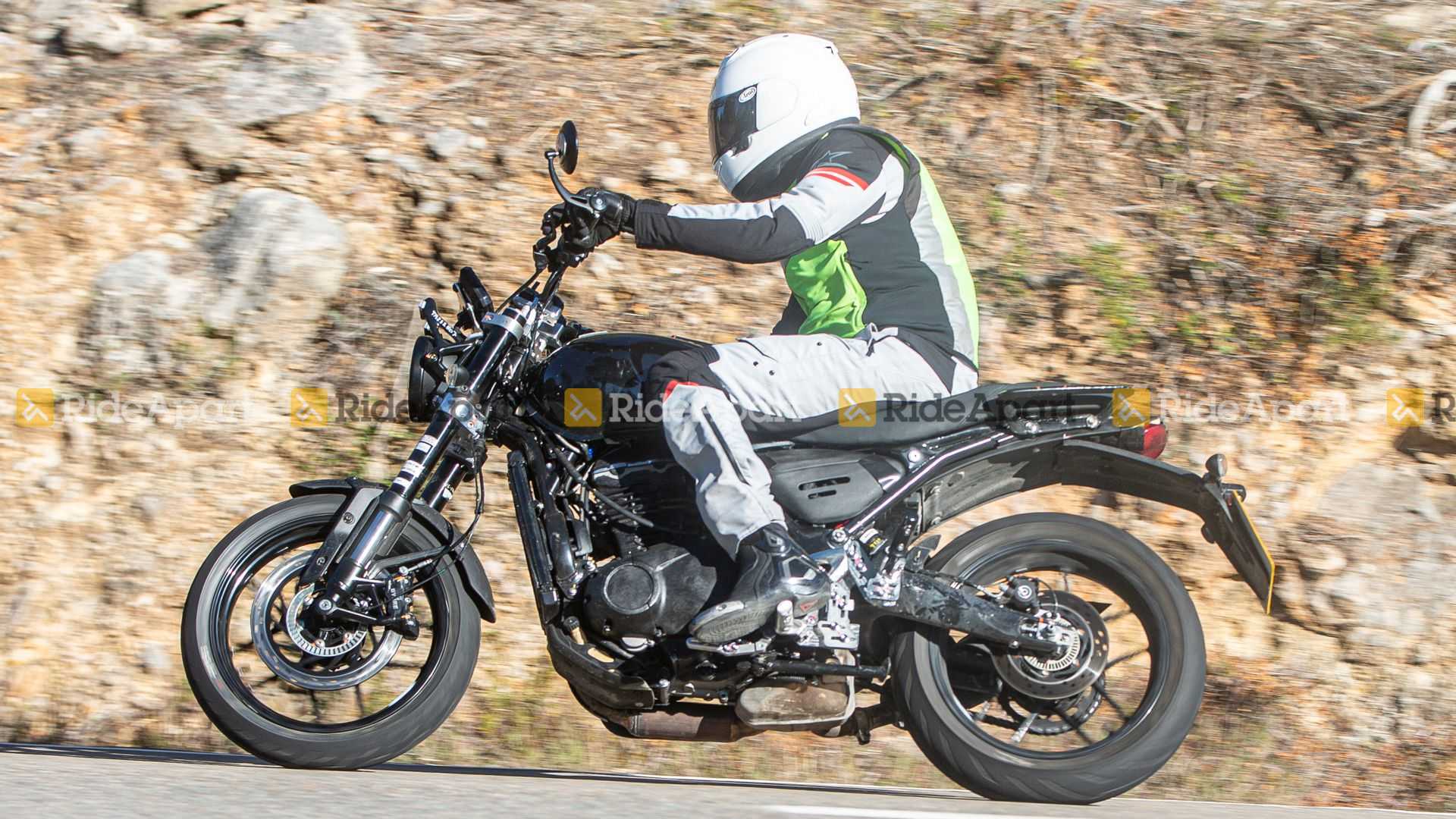 引擎使用單缸設計,排氣量目前尚未公布,預期會在200-500c.c.之間