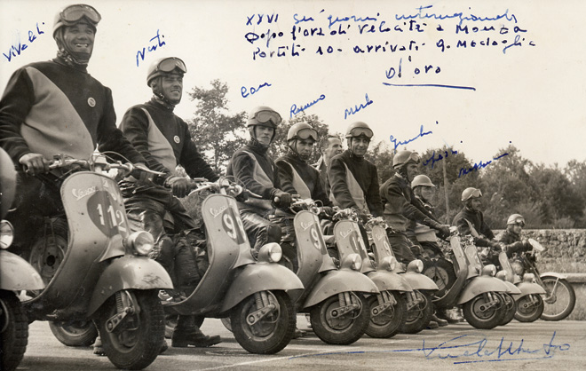 1951年,VESPA 官方組了一個十台車的車隊,以Vespa 125 去參加歷史最悠久的耐力賽事-International Six Days Enduro,最後竟然奪下九個金牌!這項殊榮不但成為歷史佳話,也常被VESPA 車迷津津樂道