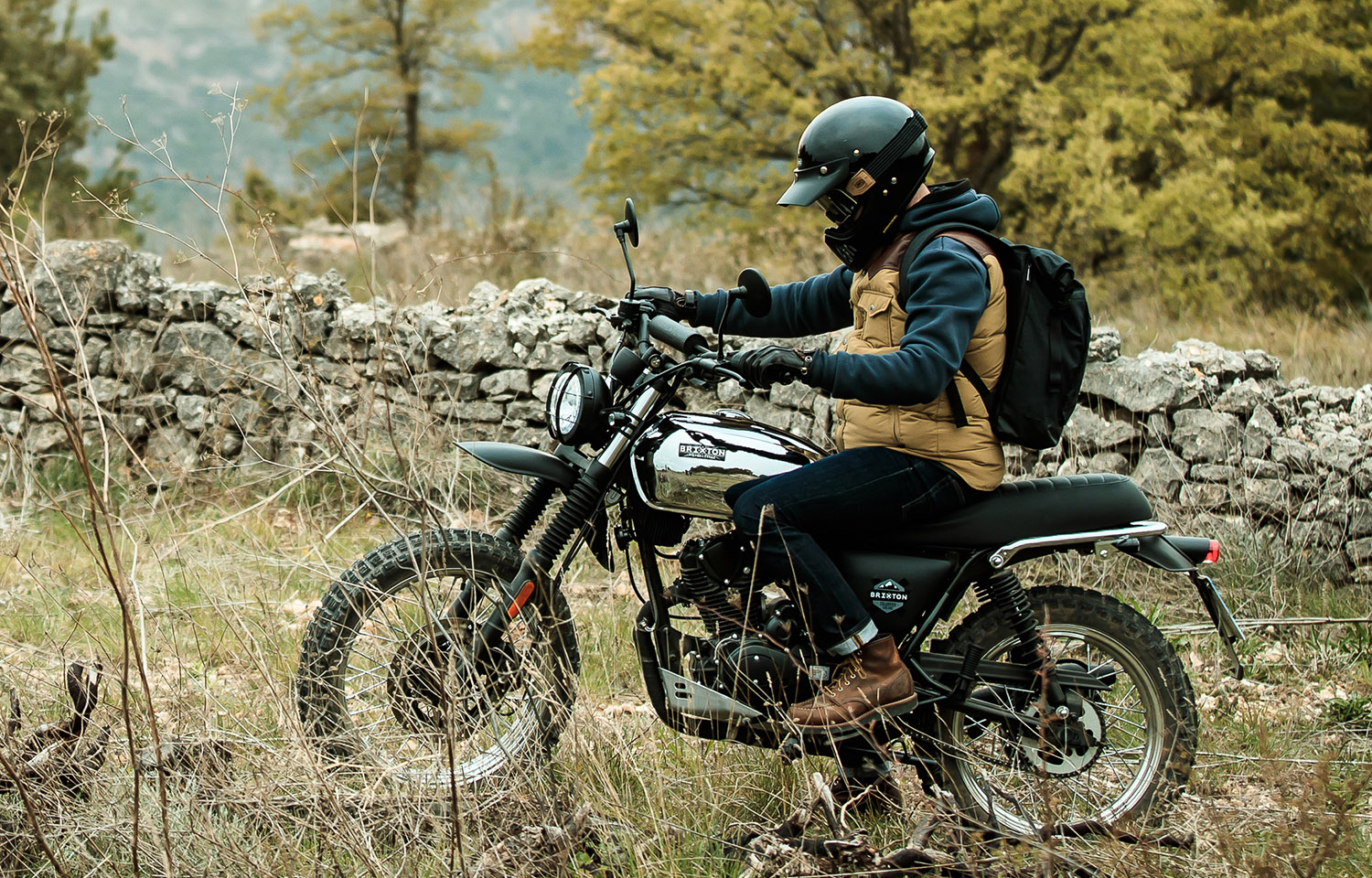 不得不說,Brixton Felsberg 125 XC第一眼看上去跟KYMCO KTR還真有幾分相像