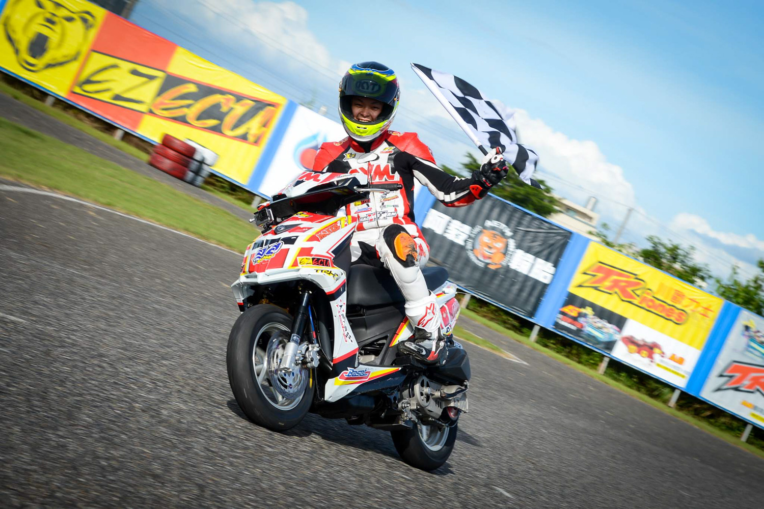 TSRRC組冠軍- 亞旭車業 黃皓