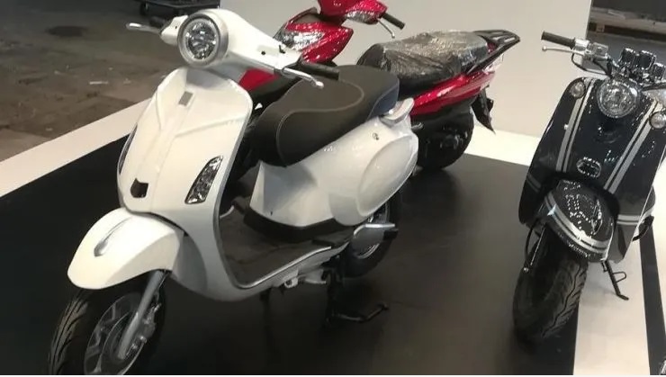 圖為中國車廠在2019米蘭車展中發表的山寨偉士牌