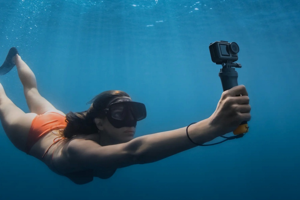 Osmo Action在電池部分加入防水層來提昇防水效果,擁有11公尺防水