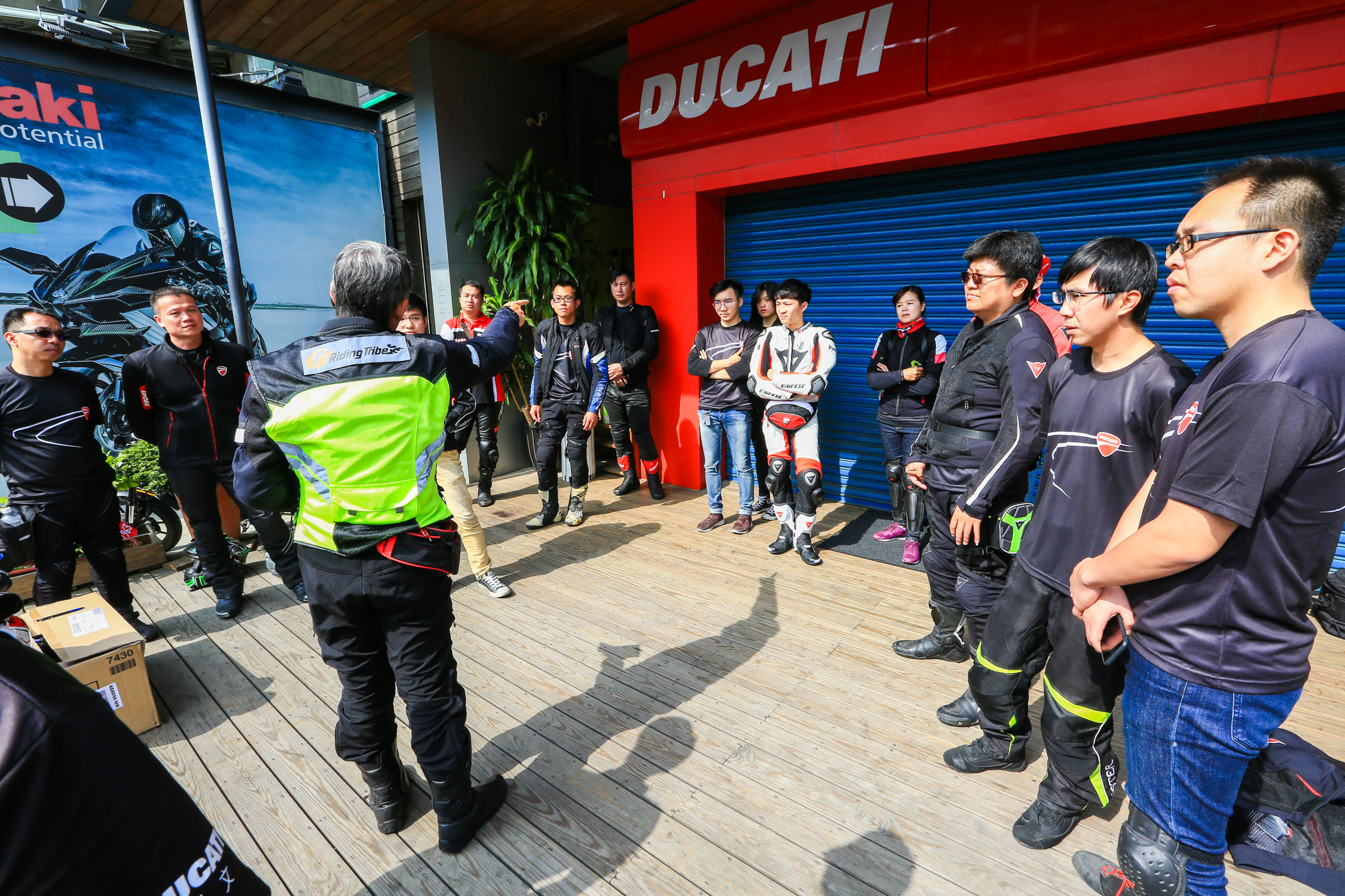 出發前會進行解說,以提升旅遊安全